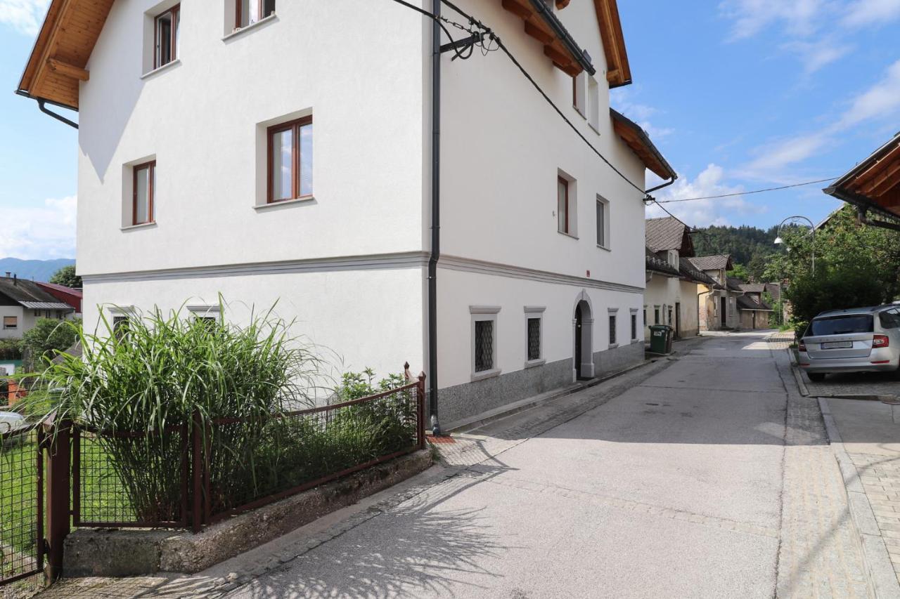 Spring Rest Appartement Bled Buitenkant foto