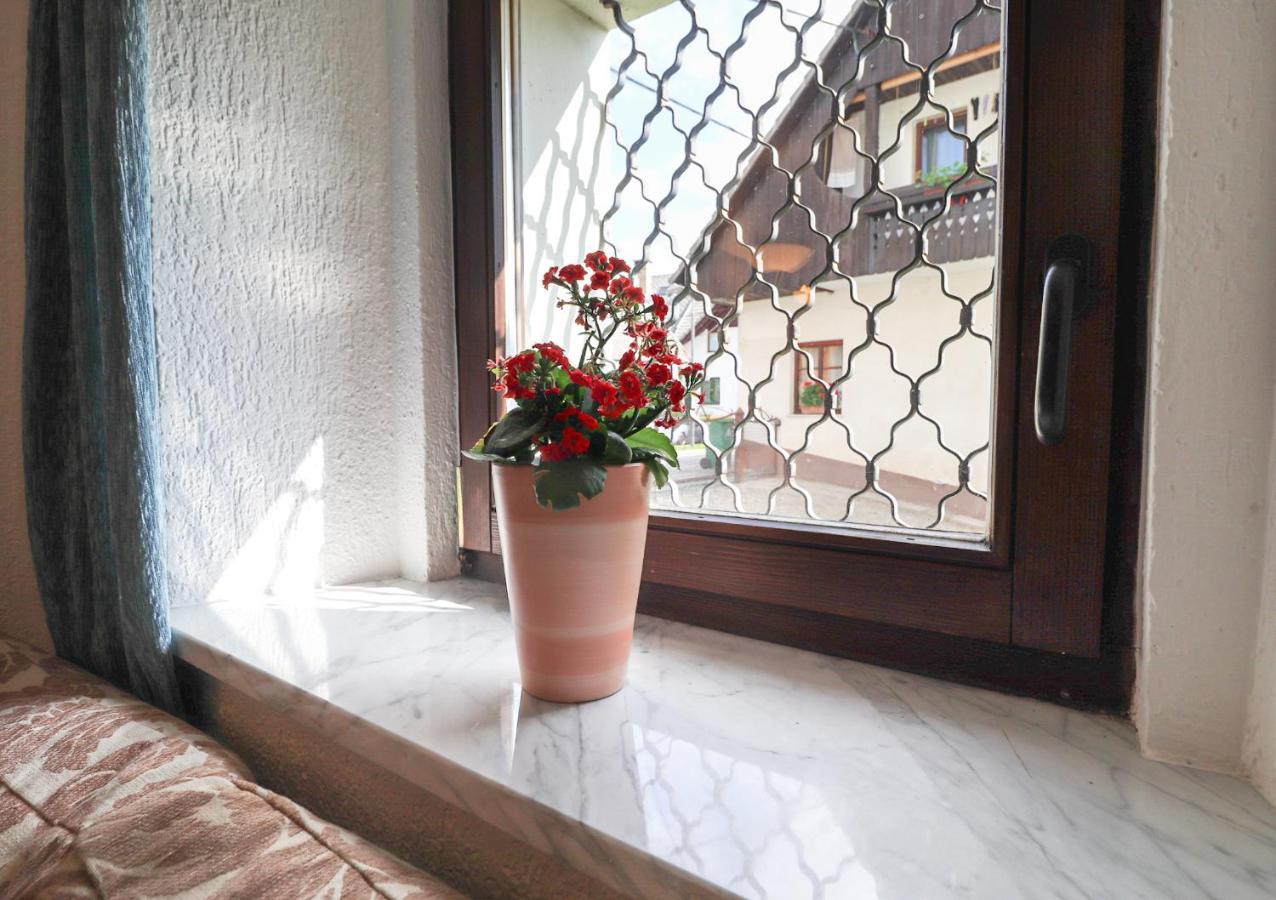 Spring Rest Appartement Bled Buitenkant foto