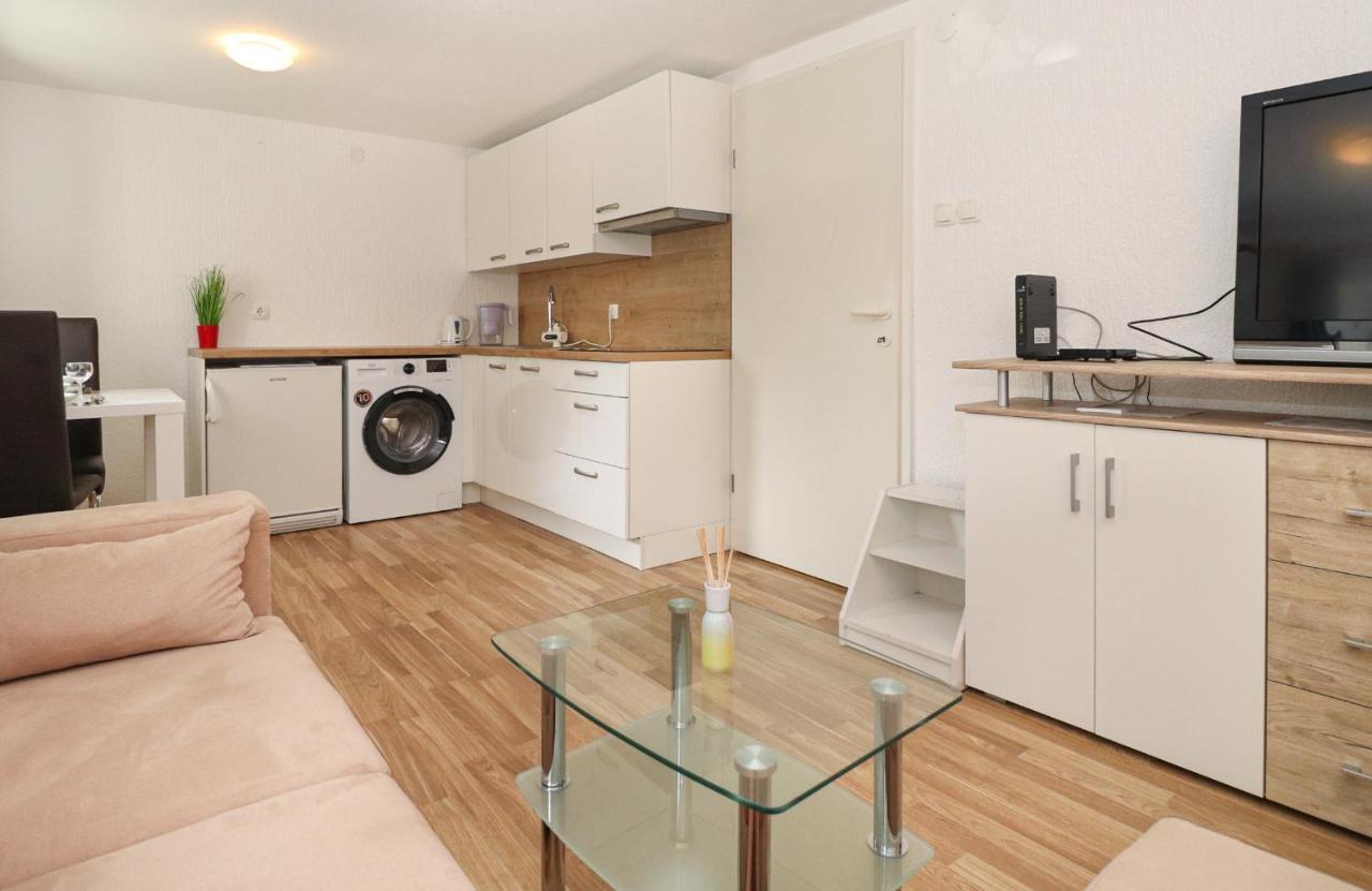 Spring Rest Appartement Bled Buitenkant foto